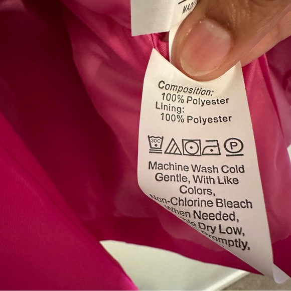 Pink Suit - Picture 6 of 11